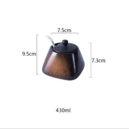 Brown ceramic jar with measurements on a white background. 
Brown seasoning spice jar with white spoon and dimensions on a white background. 430ml. 
